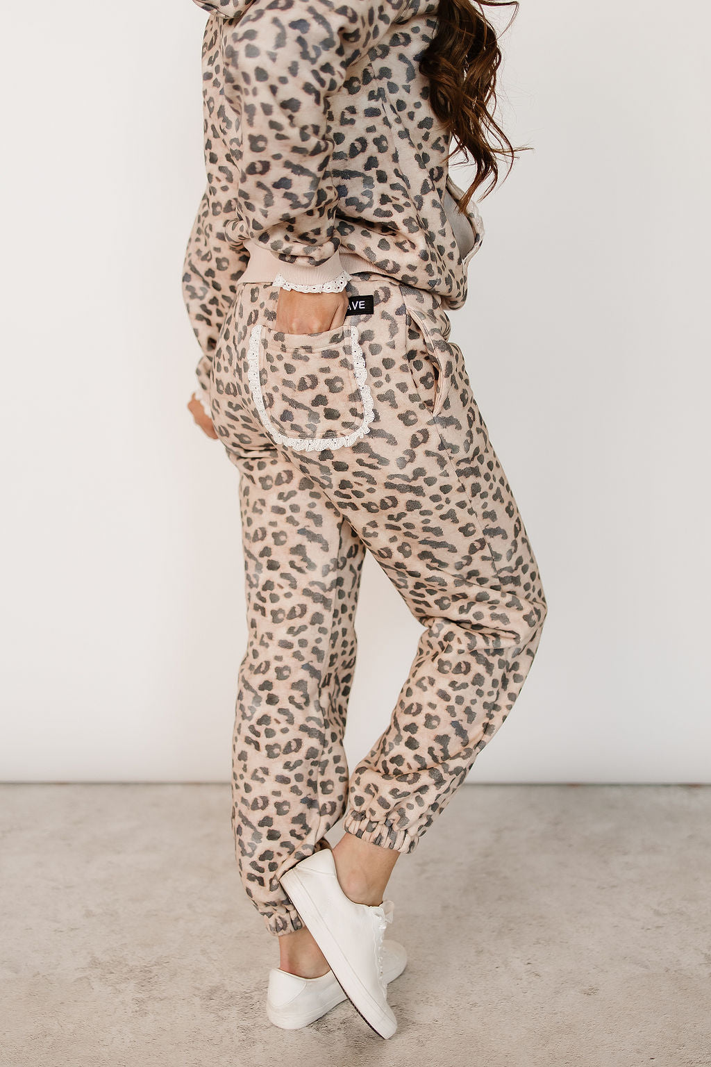 Comfort Zone Joggers - Leopard Lace